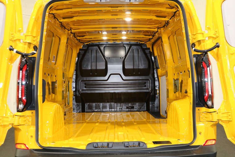 Vehicle Image 14