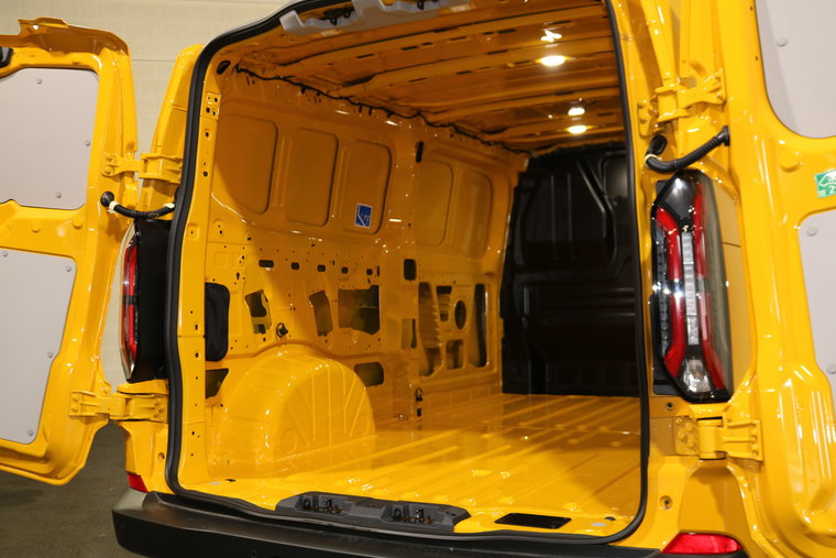Vehicle Image 15