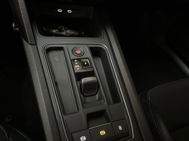 Vehicle Image 23
