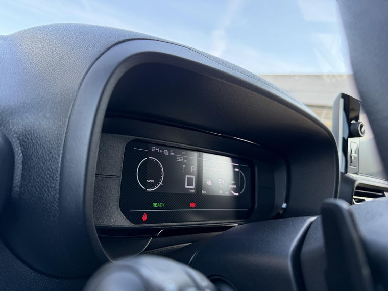 Vehicle Image 30