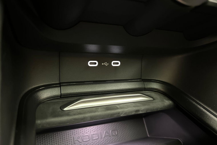 Vehicle Image 42