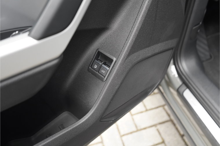 Vehicle Image 45