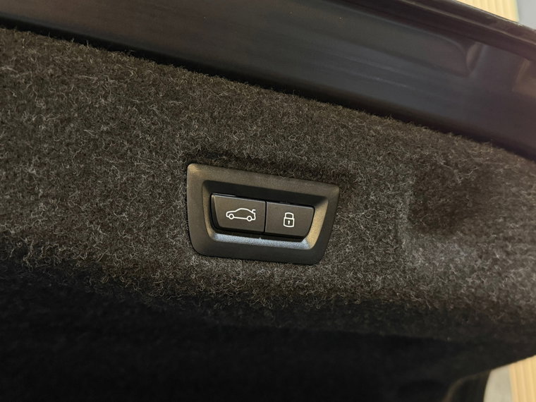 Vehicle Image 47