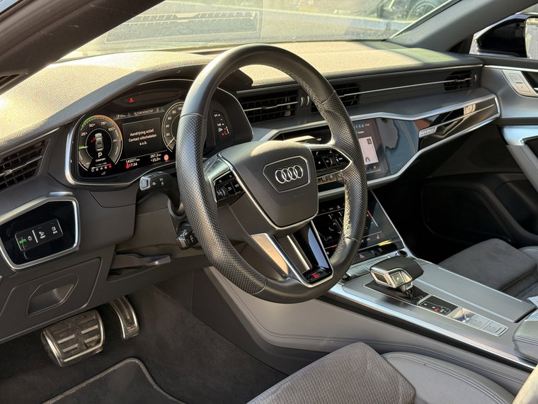 Vehicle Image 36