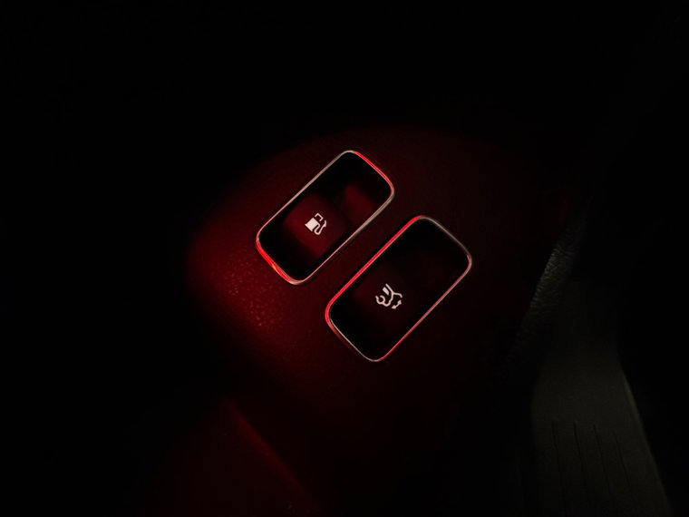 Vehicle Image 27