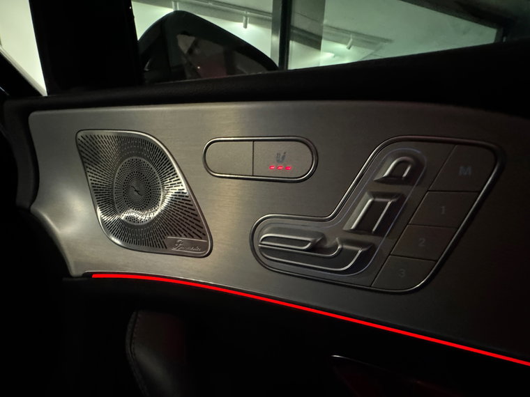 Vehicle Image 34