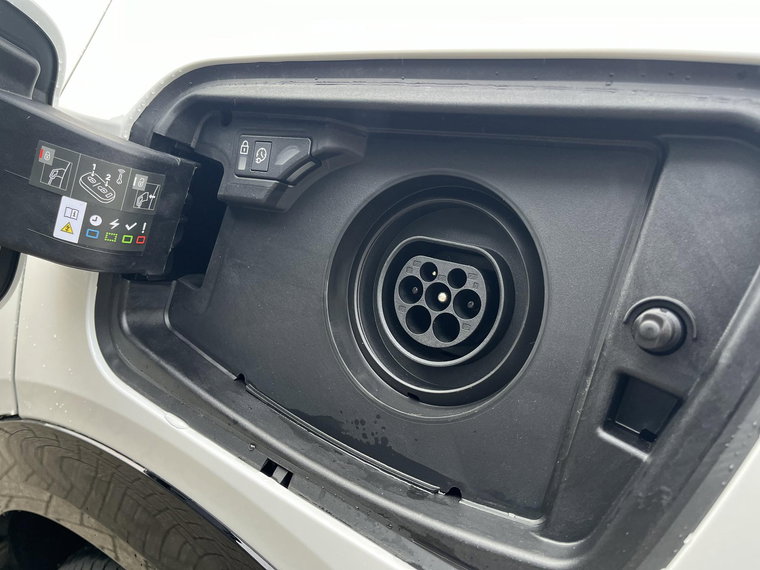Vehicle Image 27
