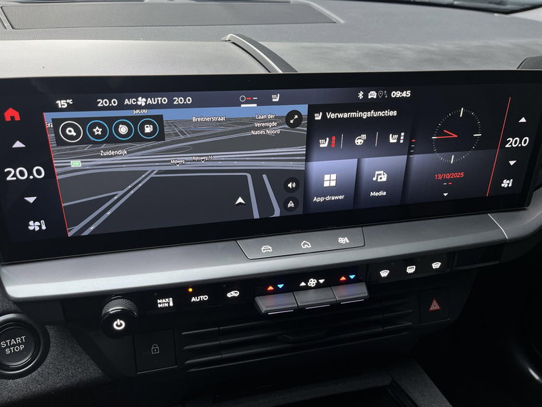 Vehicle Image 38