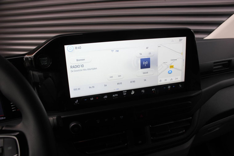 Vehicle Image 18