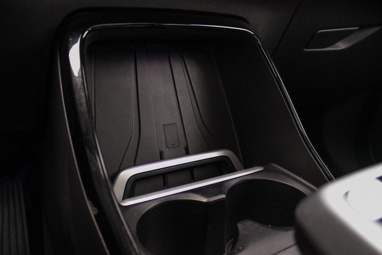 Vehicle Image 33