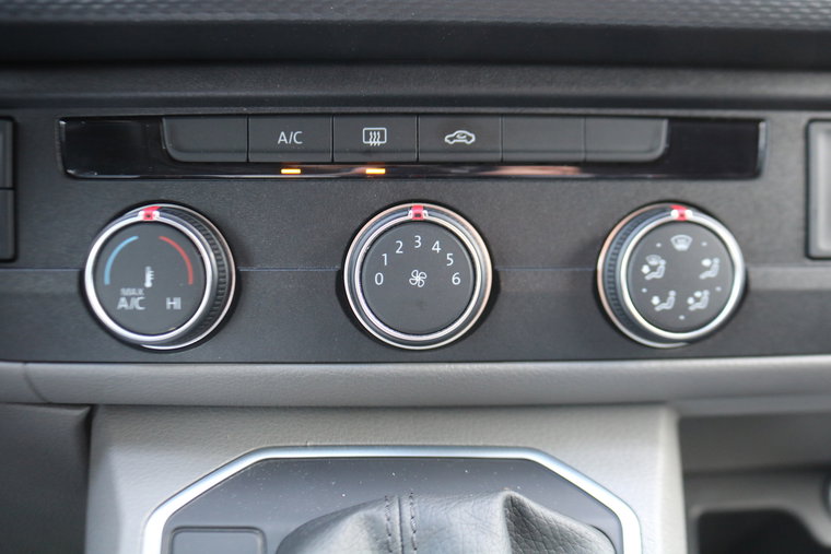 Vehicle Image 29
