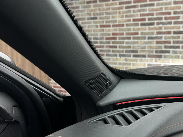 Vehicle Image 33