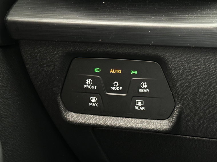 Vehicle Image 36