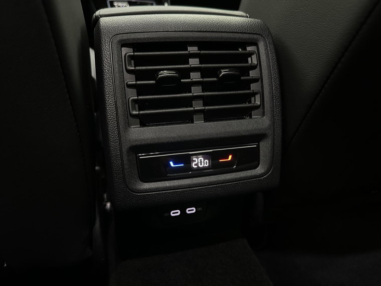Vehicle Image 41