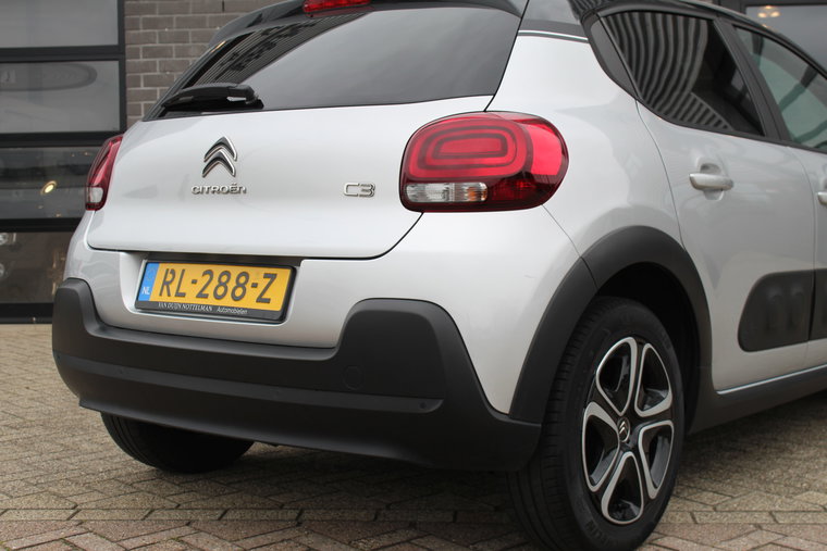 Vehicle Image 19
