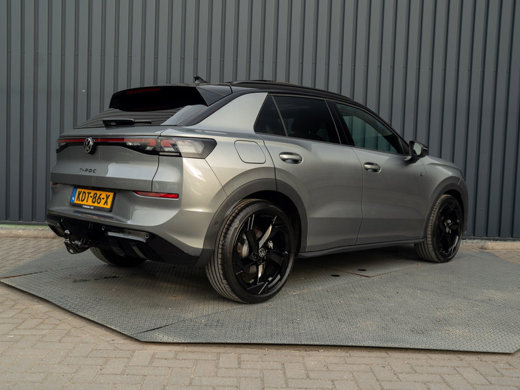 Vehicle Image 26