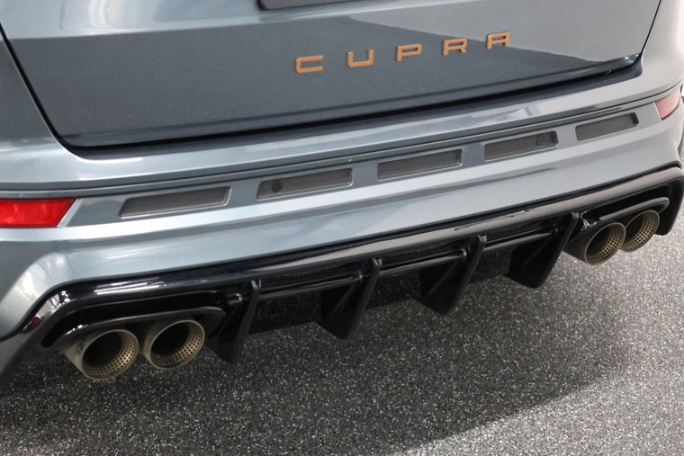 Vehicle Image 32