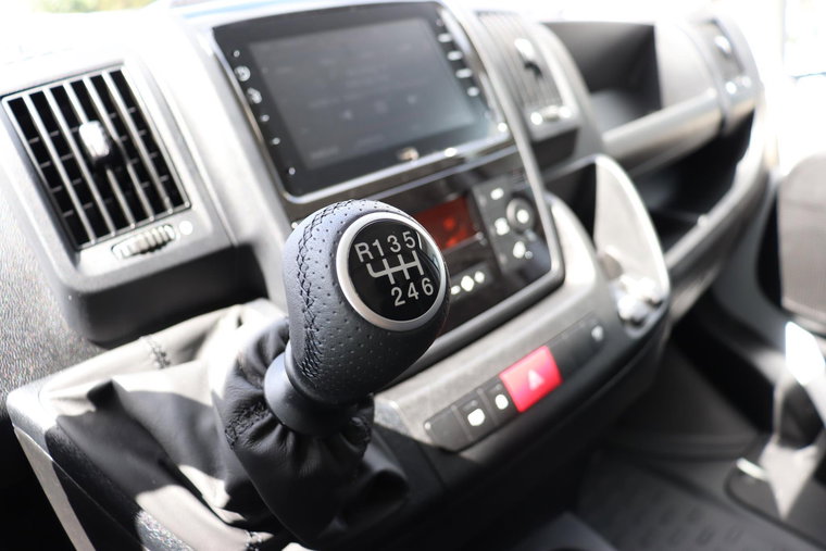 Vehicle Image 19