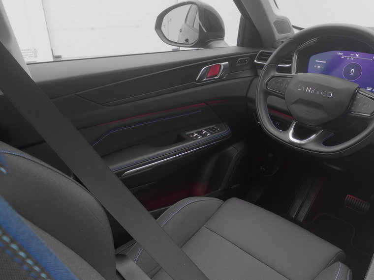 Vehicle Image 11