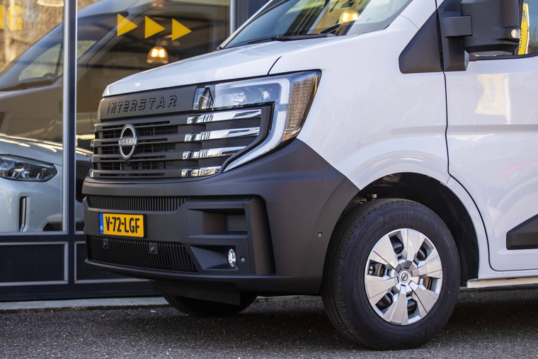 Vehicle Image 10
