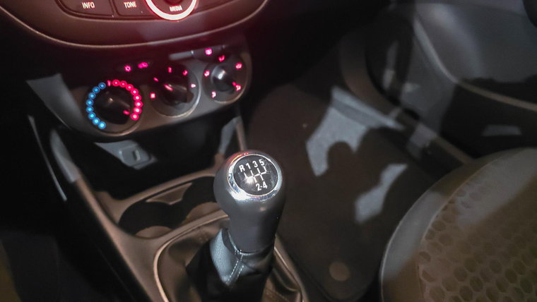 Vehicle Image 18