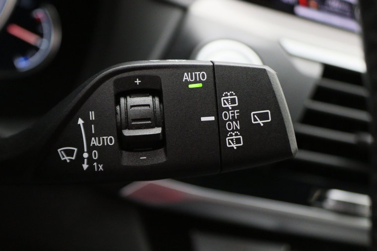 Vehicle Image 38