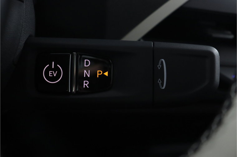 Vehicle Image 26