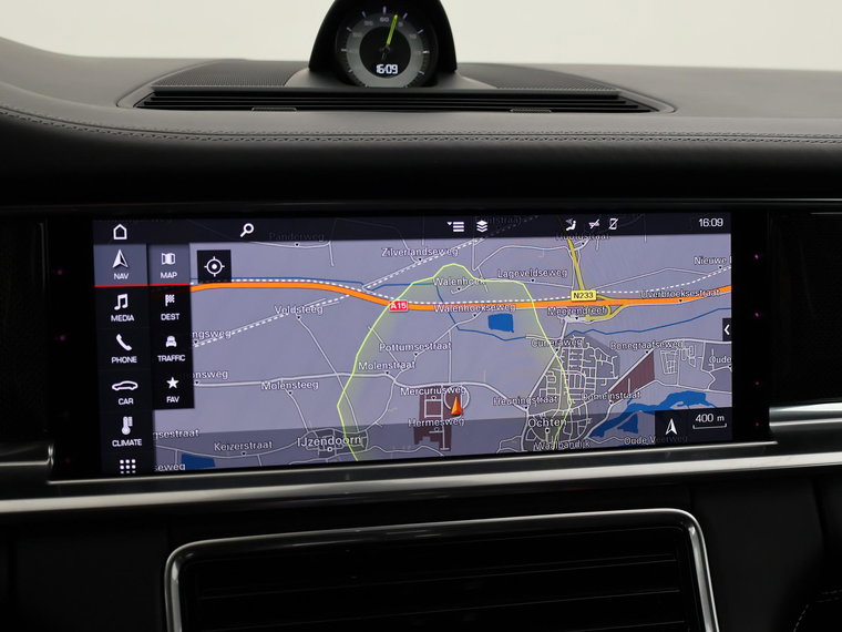 Vehicle Image 30
