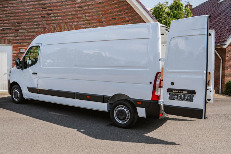 Vehicle Image 26