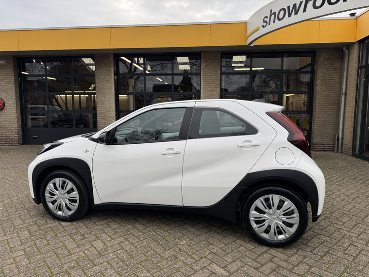 Vehicle Image 17