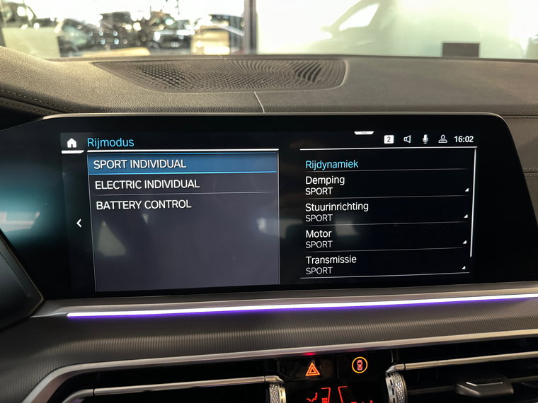 Vehicle Image 35