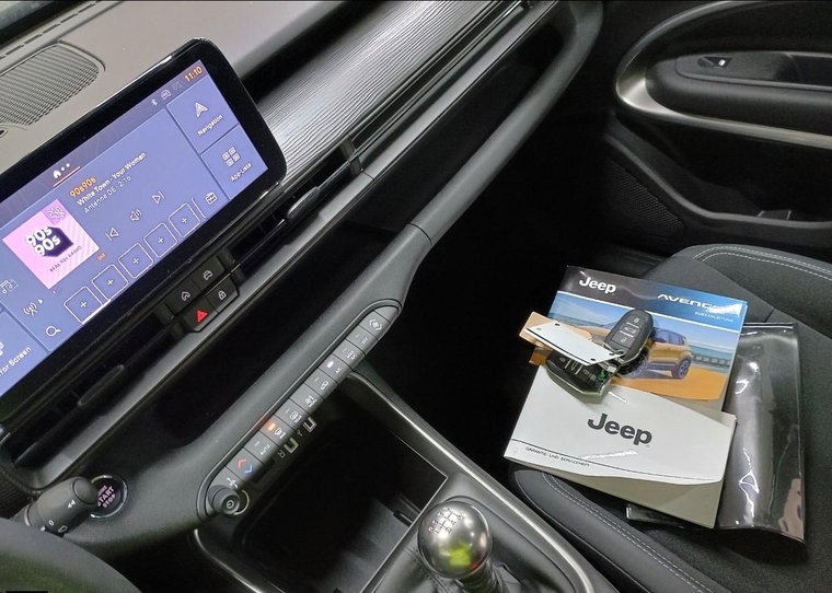 Vehicle Image 7