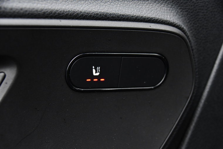 Vehicle Image 26