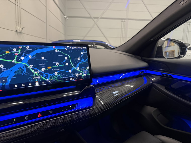 Vehicle Image 37
