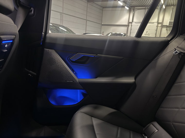 Vehicle Image 39