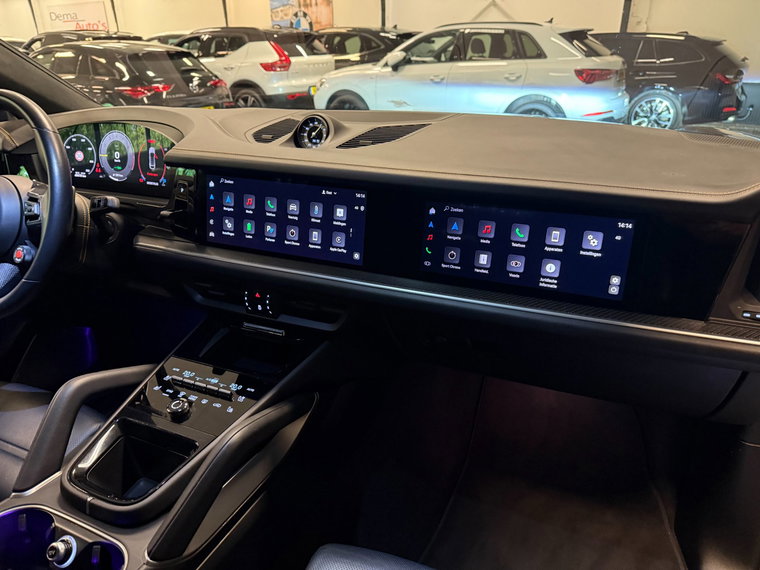 Vehicle Image 35