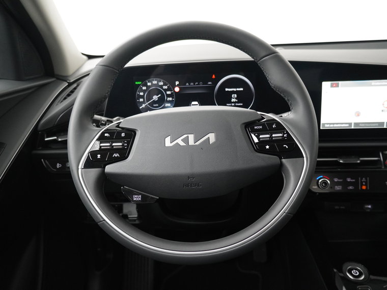 Vehicle Image 38