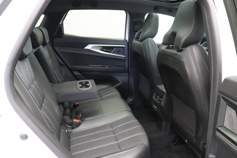 Vehicle Image 40