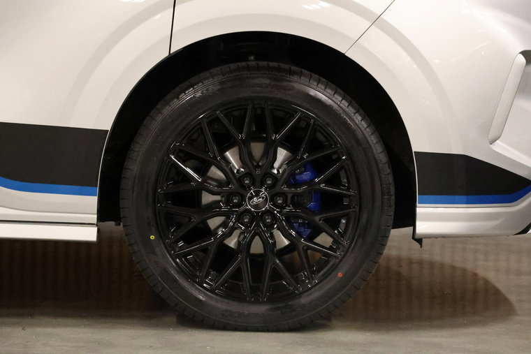 Vehicle Image 38