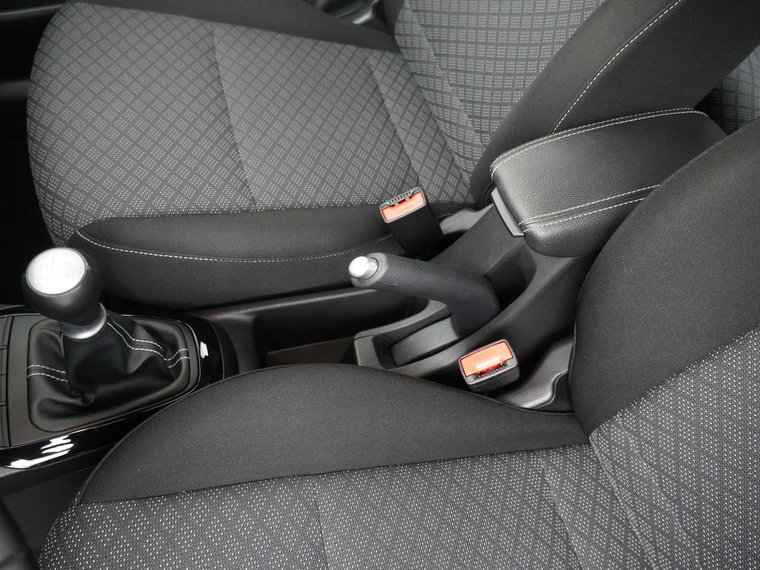 Vehicle Image 33
