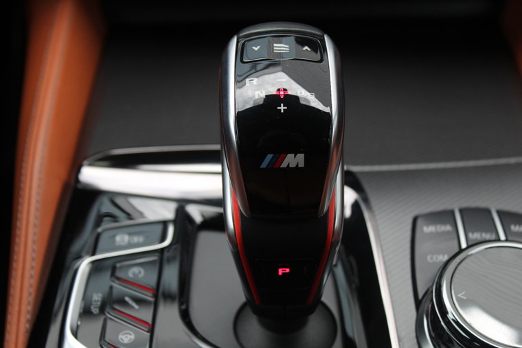 Vehicle Image 24