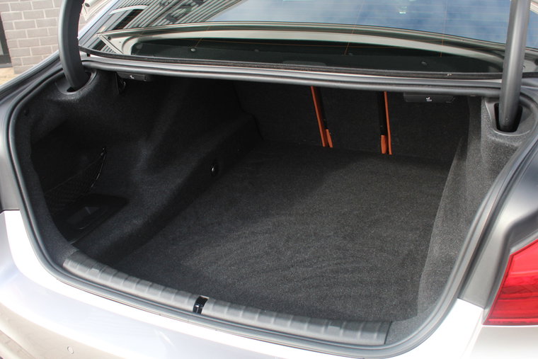 Vehicle Image 33