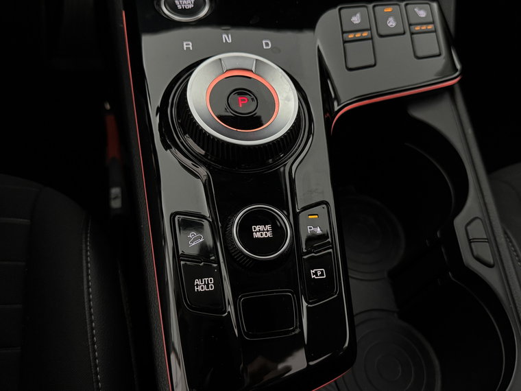 Vehicle Image 38