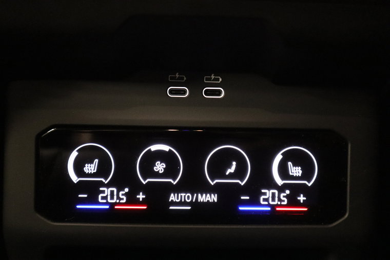 Vehicle Image 40