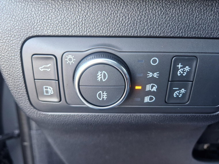 Vehicle Image 27