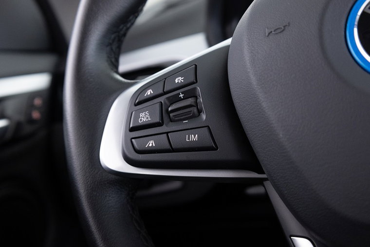 Vehicle Image 38