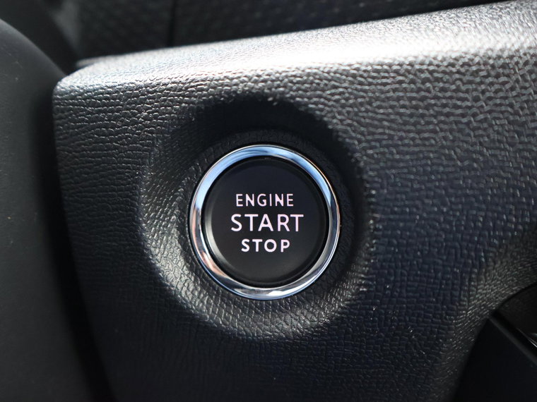 Vehicle Image 60