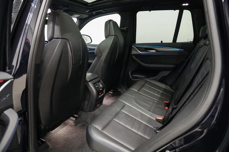 Vehicle Image 31