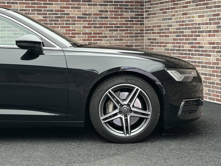 Vehicle Image 35