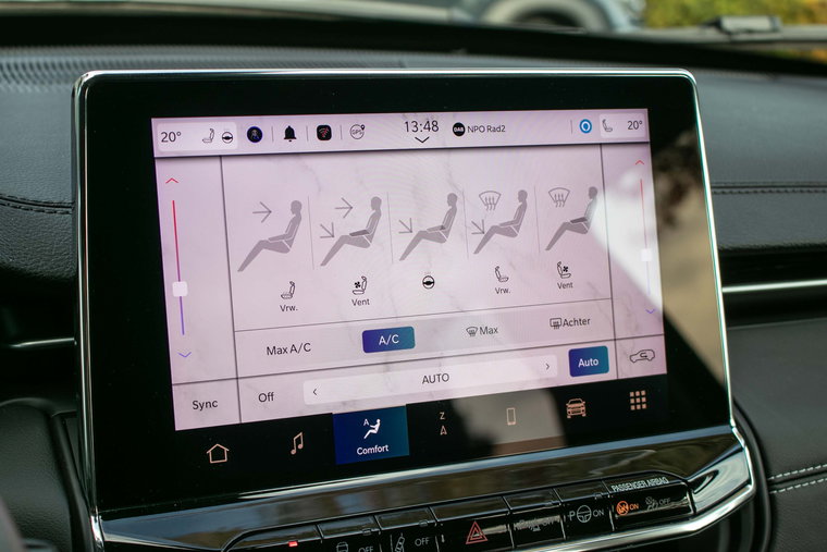 Vehicle Image 19